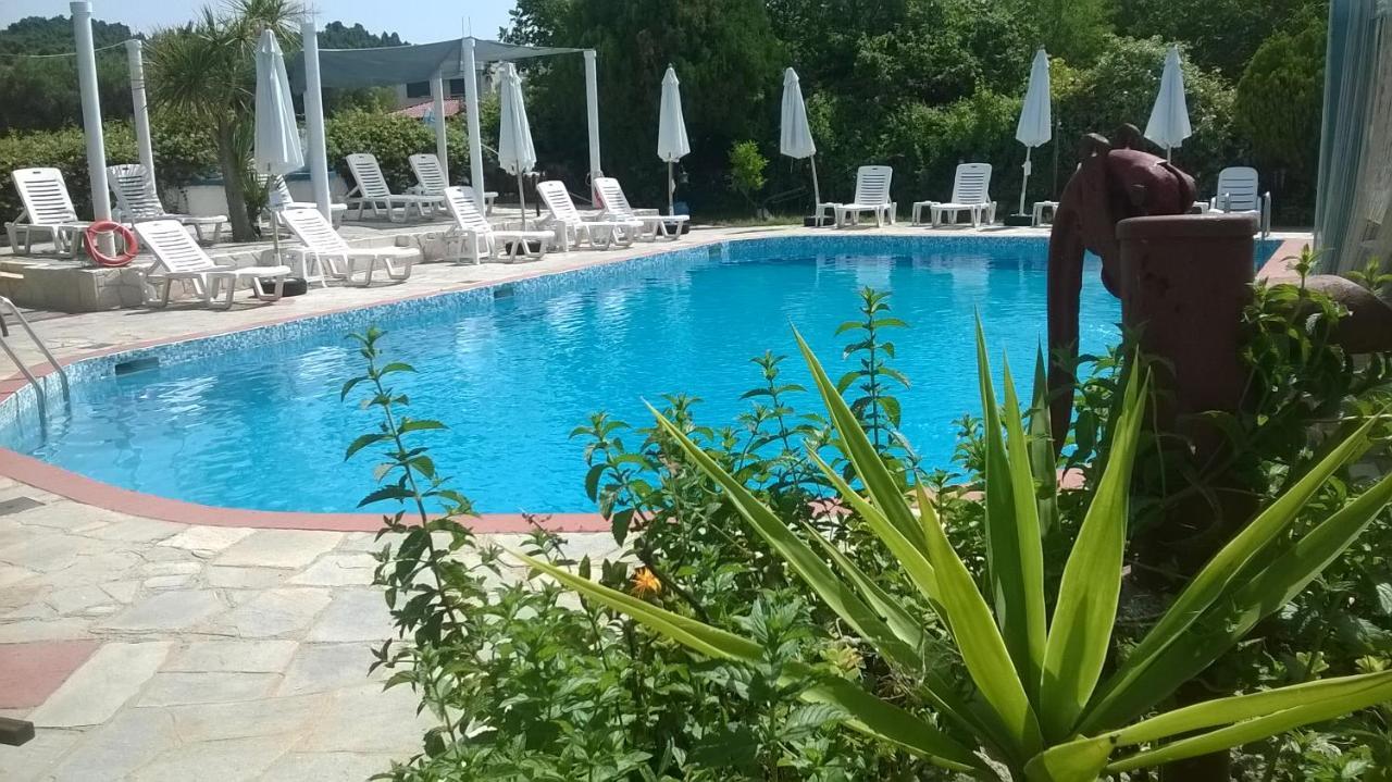 Aquarius Hotel Fúrka Kültér fotó