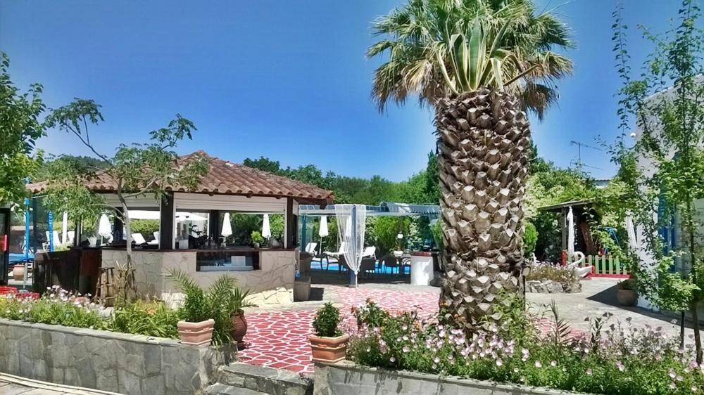 Aquarius Hotel Fúrka Kültér fotó